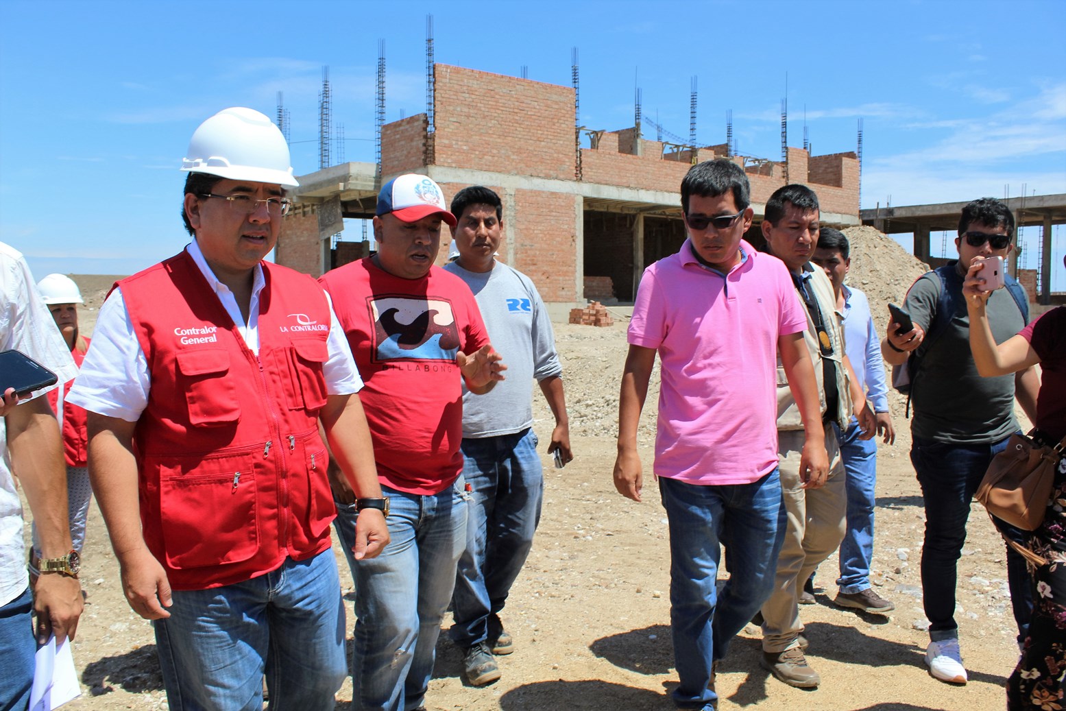 Contralor Shack propone adecuada gestión del gasto público y ejecución de obras