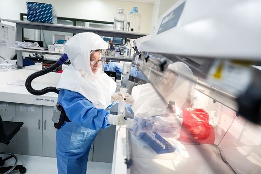 Contraloría alerta sobre cobro de clínicas por pruebas moleculares de COVID-19 que el INS realizó de manera gratuita