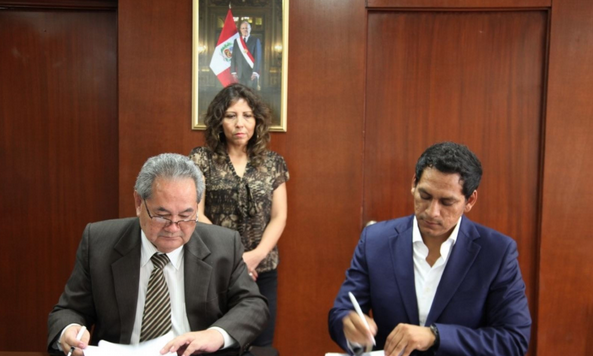  La Libertad:Gobierno Regional y ANA firman convenio para desvío de aguas de quebrada San Ildefonso