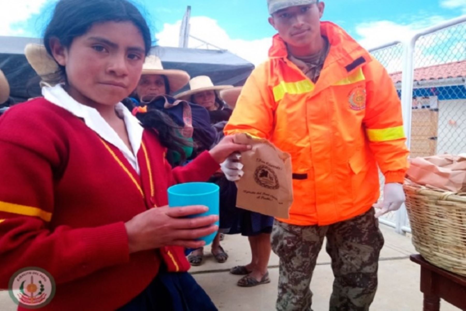 Sánchez Carrión:  “Convoy Verde” del Ejército Peruano llevó labor humanitaria a Cungush