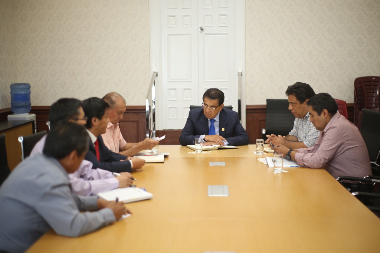 Prensa: Coordinan acciones para culminar nuevo Hospital de Pacasmayo