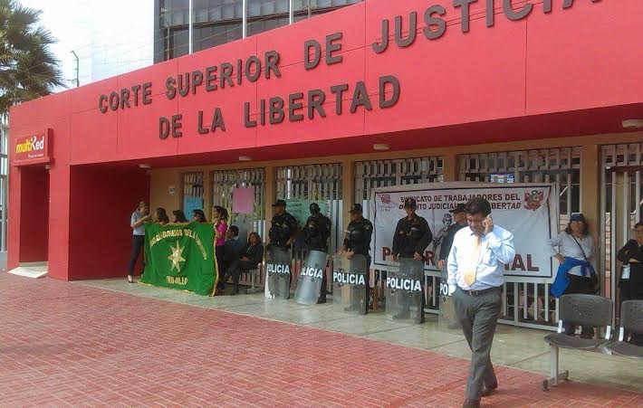  Suspenden audiencias en Corte Superior por paro de 48 horas