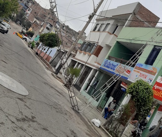 El Porvenir: Hidrandina informó que se interrumpió fluido eléctrico por caída de antena metálica