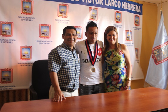 Municipalidad declaró a Christian Cueva “Hijo Predilecto” de Víctor Larco