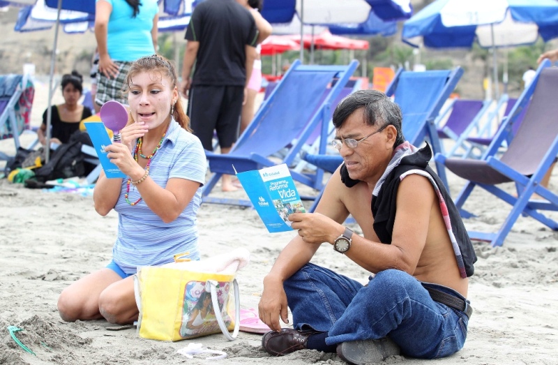 EsSalud recomiendan usar protector solar con factor 50 + para evitar cáncer 