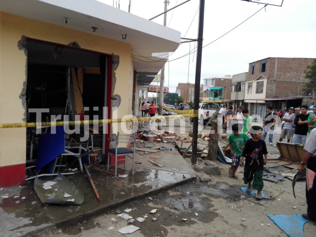 Balón de gas explota y afecta a más de 12 viviendas en La Esperanza