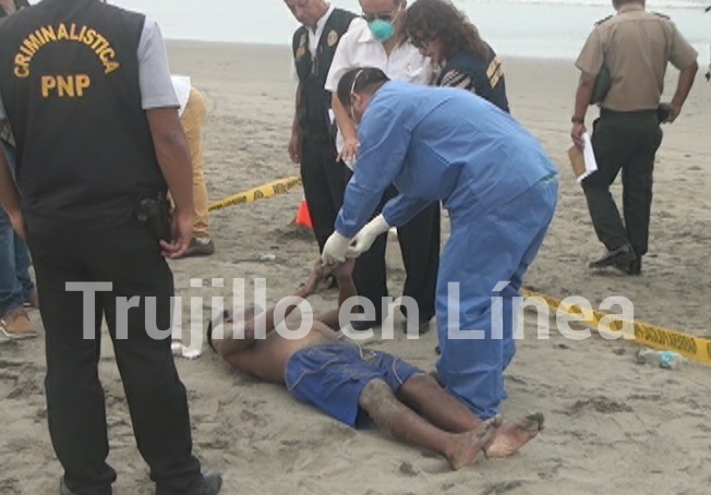 Huanchaco: cuerpo de hombre vara en orillas de playa El Silencio