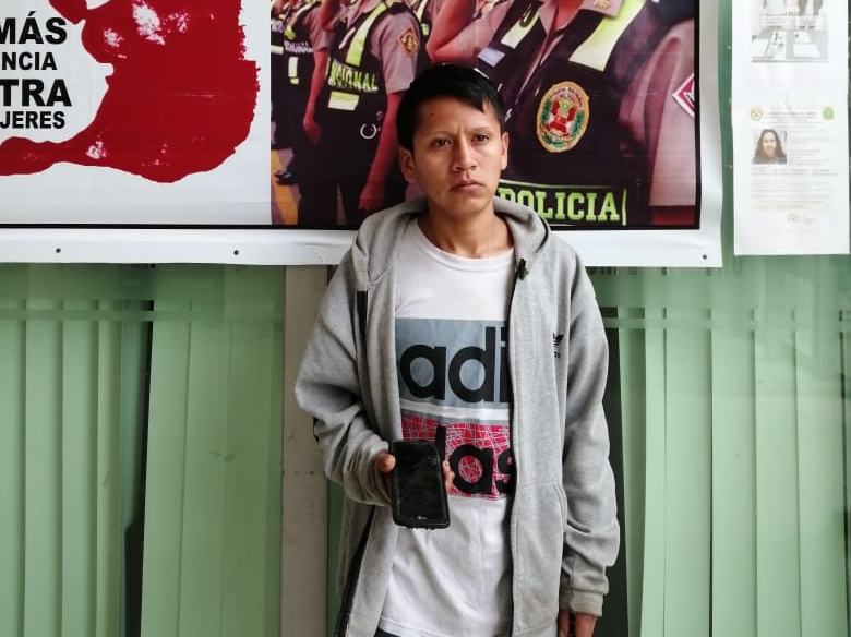 Trujillo: capturan a sujeto que hurtó celular y estaba a punto de venderlo en La Hermelinda