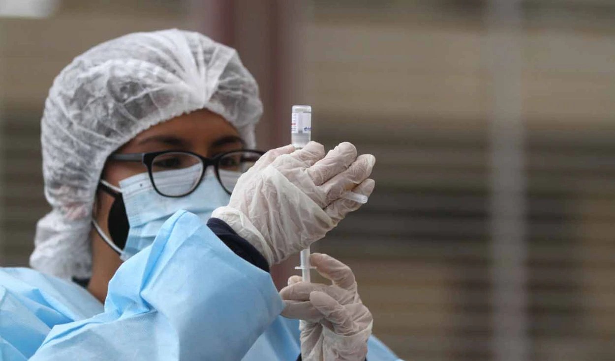 Trujillo: vacunación contra la COVID-19 se realiza en centros comerciales