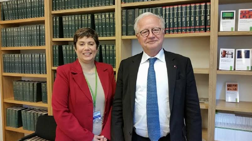 Catedrática de la UCV participó en curso de Academia de La Haya