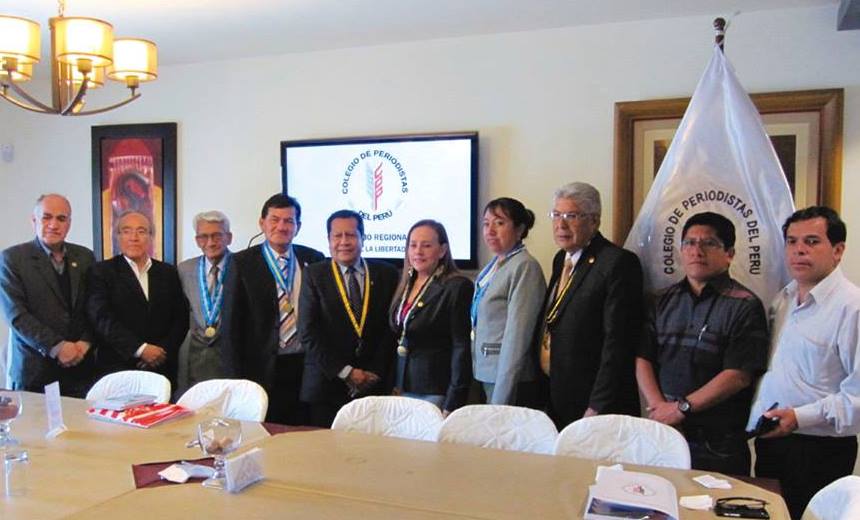 Colegios profesionales de periodistas del norte alertan sobre “sicarios mediáticos”