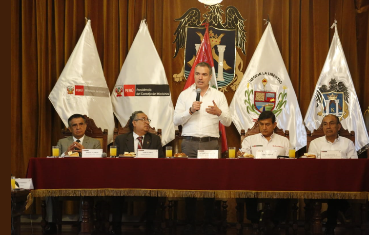 Del Solar participa en primera sesión del Conasec del año en Trujillo