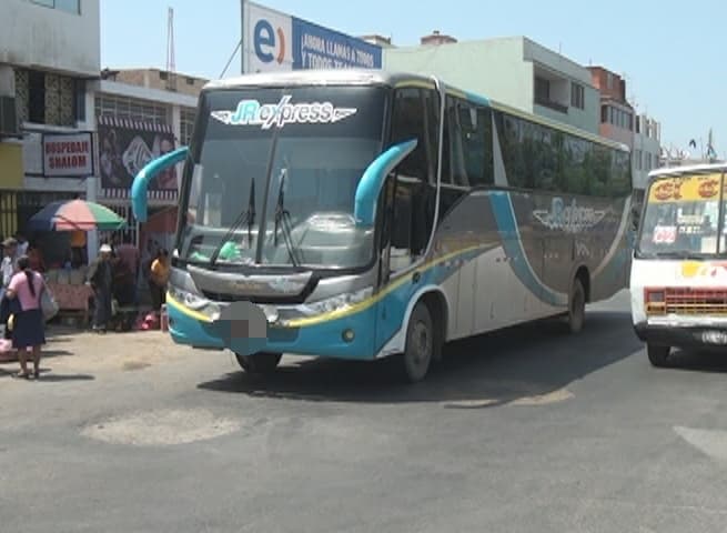 Delincuentes asaltan bus de 30 pasajeros que iban a Huamachuco