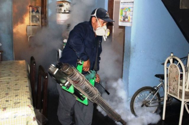 Realizan campaña casa por casa en "El Porvenir" para evitar incremento de casos de dengue