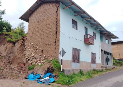 Derrumbe de rocas deja un muerto y cuatro heridos en Cochorco