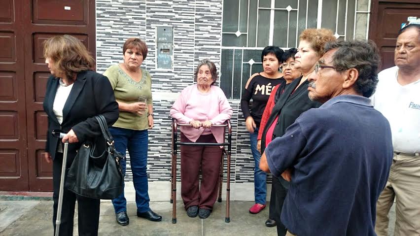 Anciana de 81 años fue desalojada de su casa y agredida por su hijo adoptivo