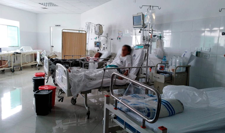 Trujillo: Descuentan a médicos por salir en horario de trabajo y abandonar a pacientes