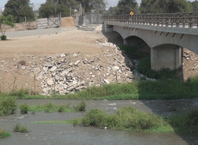 Representante de Aresa no responde por invasión de Río Moche