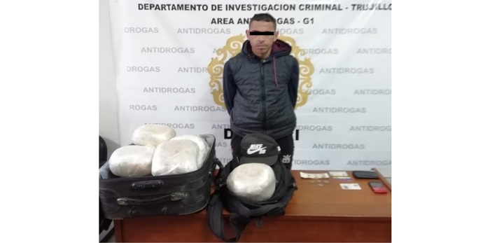 La Policía capturó a extranjero con 10 kilos de marihuana en terrapuerto de Moche