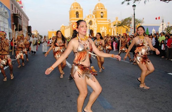  Con pasacalle Trujillo celebra el Día Mundial de Folclore este 22 de agosto