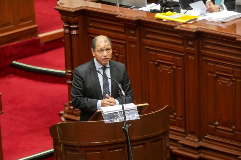 Ministro de Trabajo informa que presupuesto del 2025 se enfocará en capacitación laboral y generación de empleo temporal