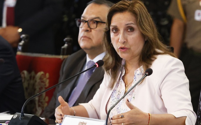 Fiscalía dispuso diligencias por denuncias contra Dina Boluarte y Otárola por muertes en protestas 