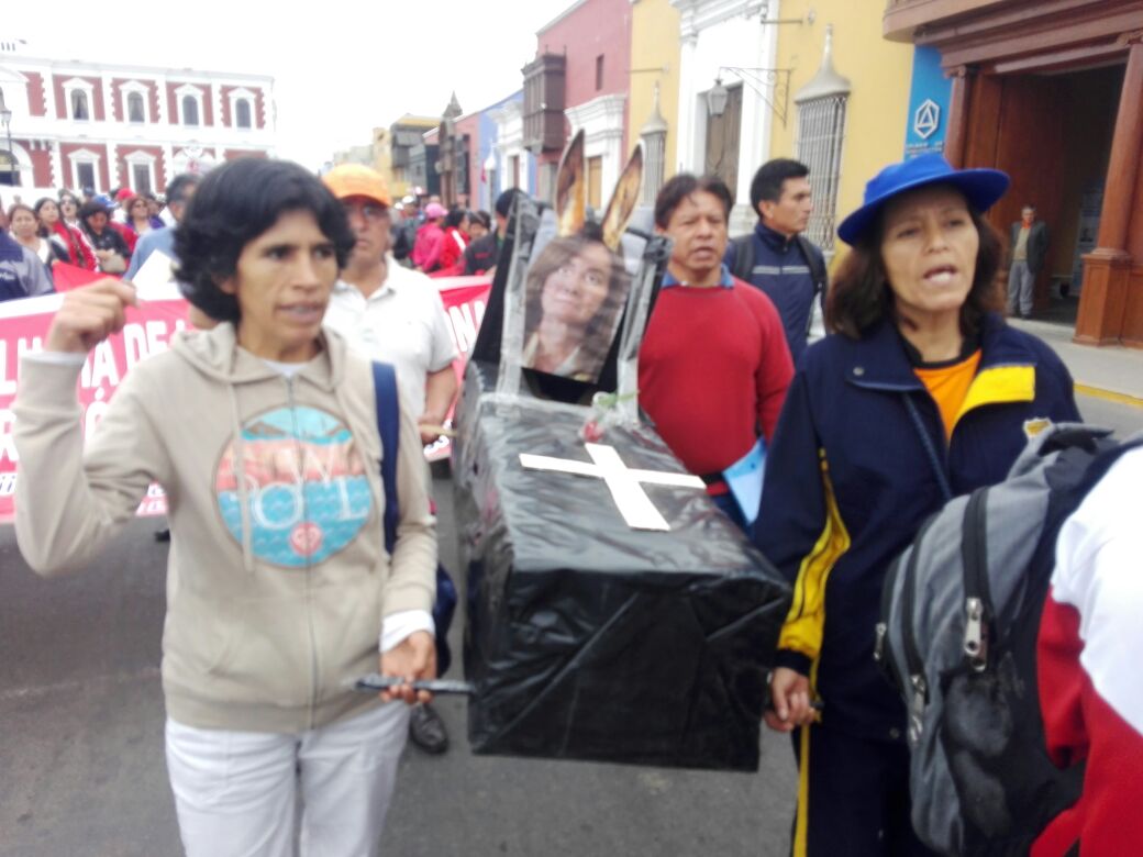 Dirigente del Sutep llama traidores y divisionistas a docentes que quieren formar nuevo sindicato en Trujillo