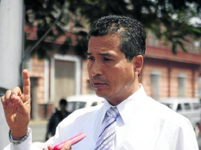 Calderón acusa a compañeros de usar “prácticas acuñistas” en comicios internos del PAP