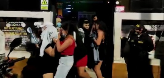 Discoteca encerraba a sus clientes para que PNP no los descubran infringiendo normas sanitarias