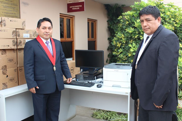 Trujillo: 12 computadoras entregaron a juzgados de La Esperanza