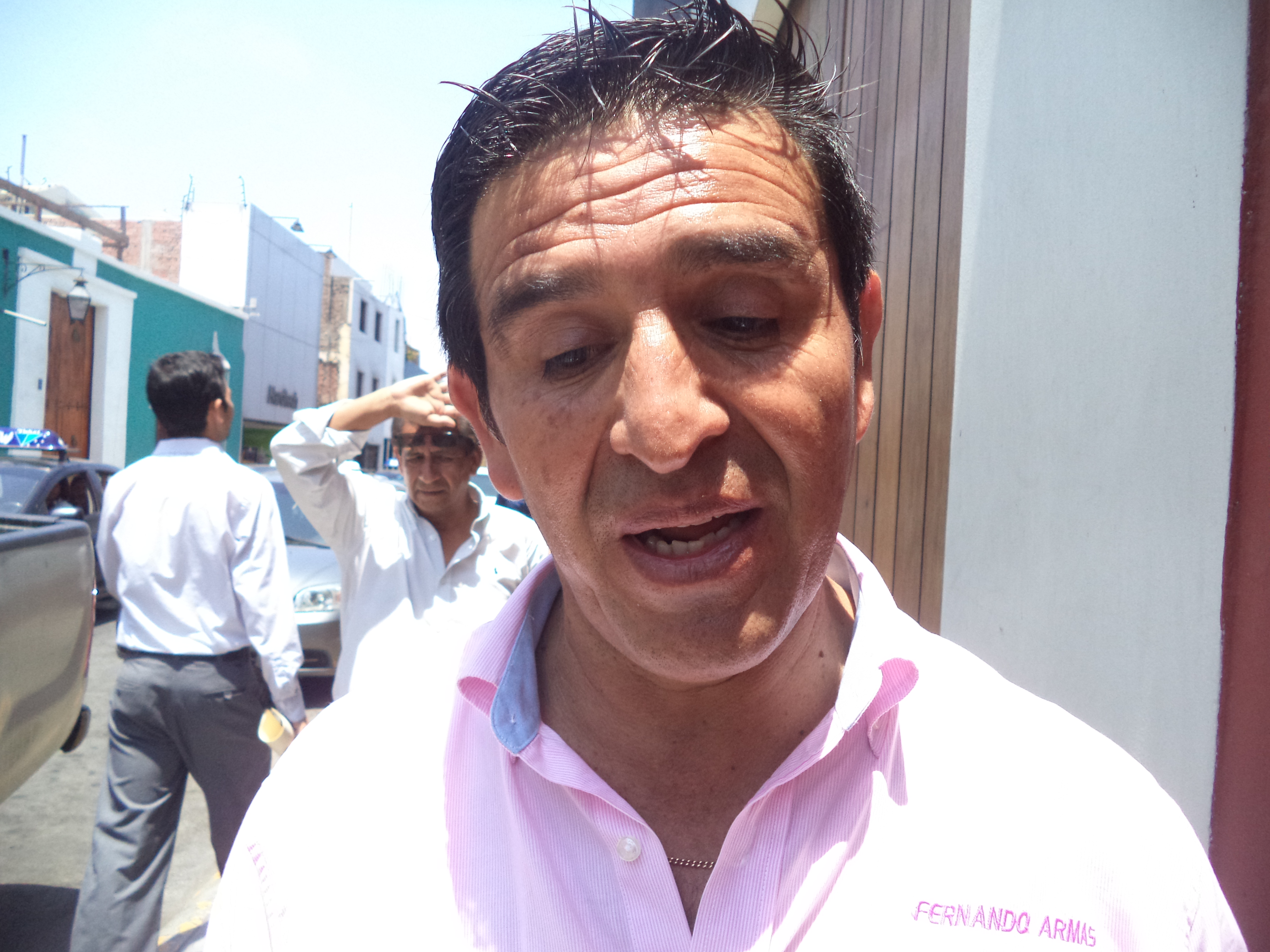 Fernando Armas: “Pagaré tratamiento médico para solucionar sus problemas mentales”