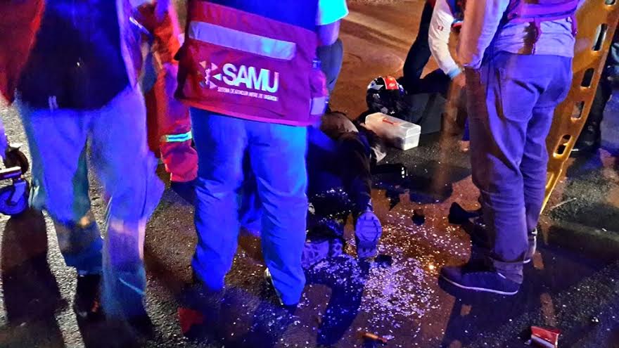 Efectivo policial quedó malherido al ser atropellado por un auto que logró fugar