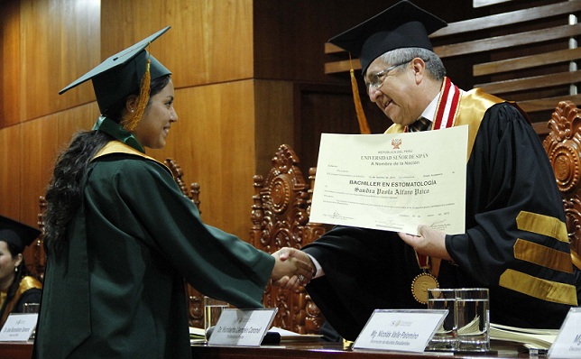 Egresaron las primeras promociones de nuevas carreras de la USS