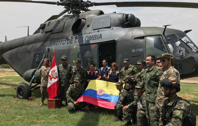 Ejército de Colombia trasladó ayuda a damnificados en La Libertad