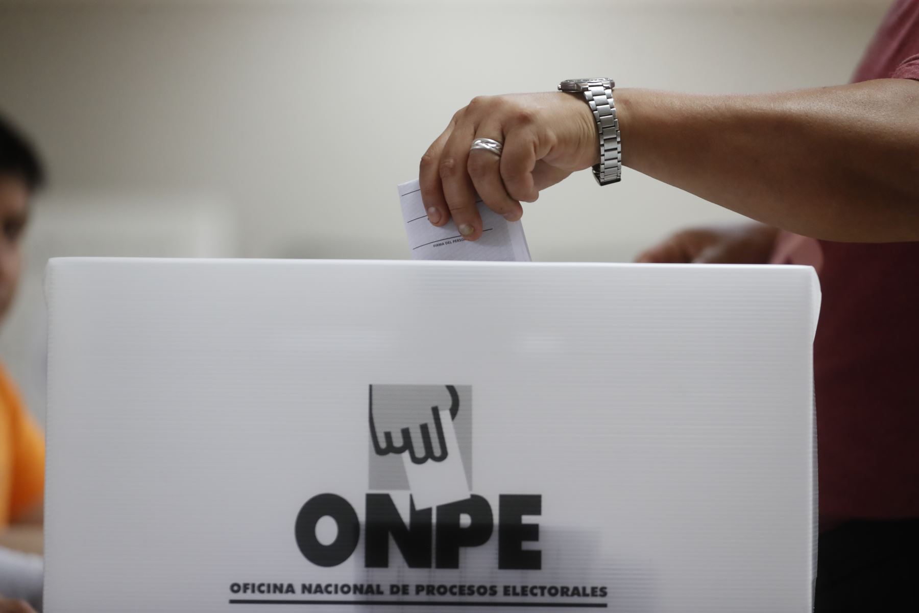 Jefe de la Onpe: "Ciudadanía podrá elegir su local de votación en diciembre"
