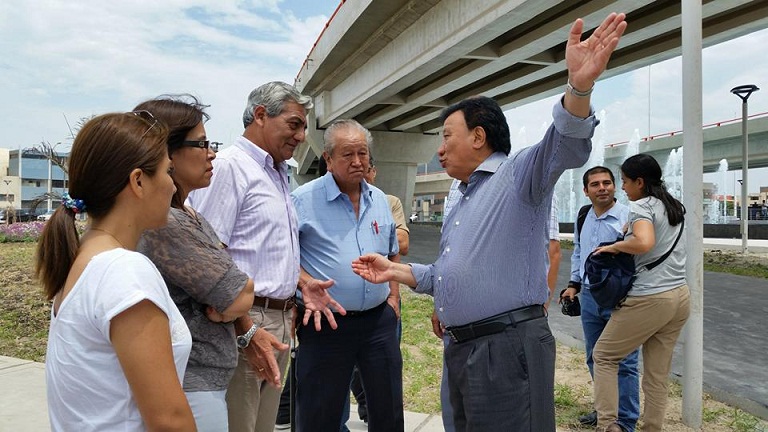 Elidio Espinoza y titular de Comisión de Fiscalización inspeccionaron daños en bypass de Grau