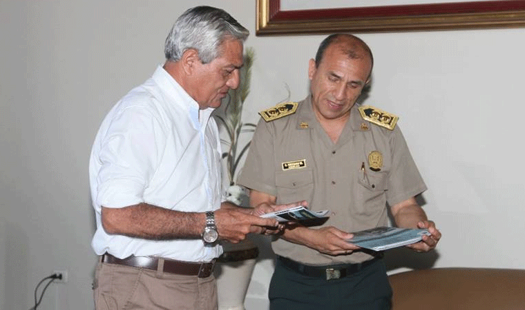 Nuevo general se reúne por primera vez con alcalde de Trujillo