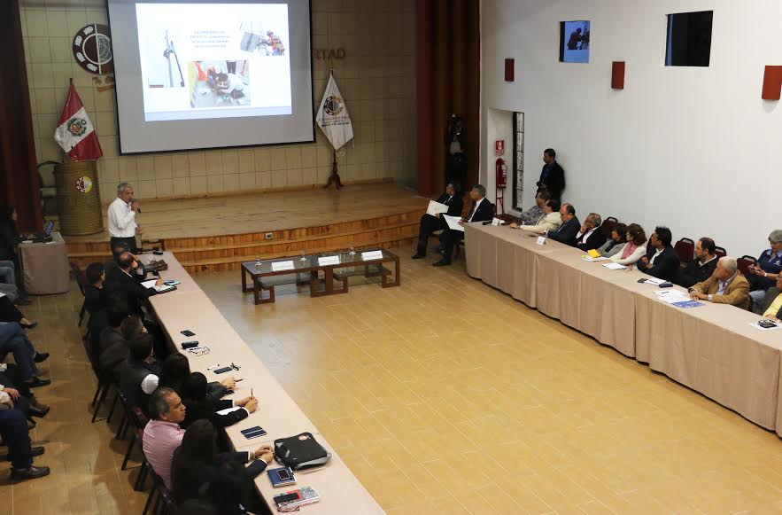 Elidio Espinoza se reunió con empresarios liberteños y dio a conocer avances de su gestión