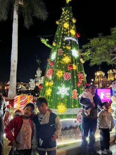 Trujillanos vibraron con el inicio del 25° Festival de Luces y Colores en la Plaza Mayor