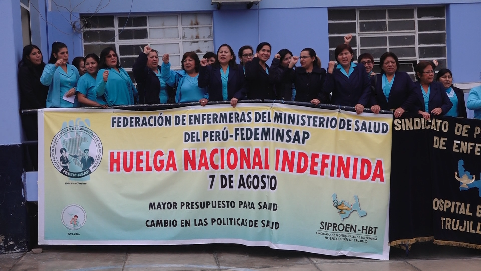 Enfermeras cumplen 10 días de huelga en La Libertad