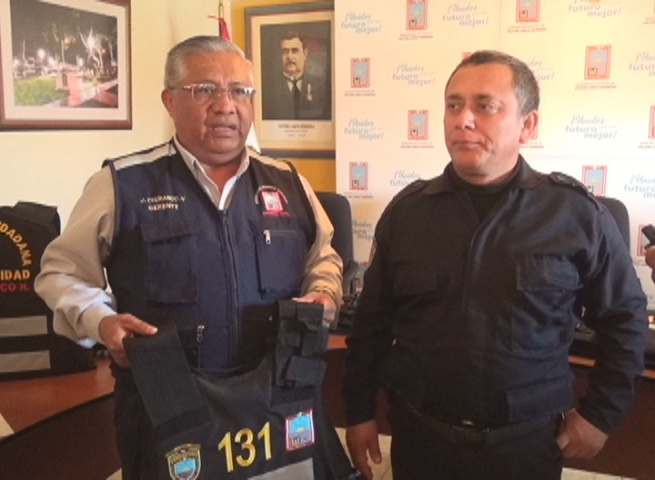 Entregan chalecos antibalas a agentes de serenazgo en Víctor Larco