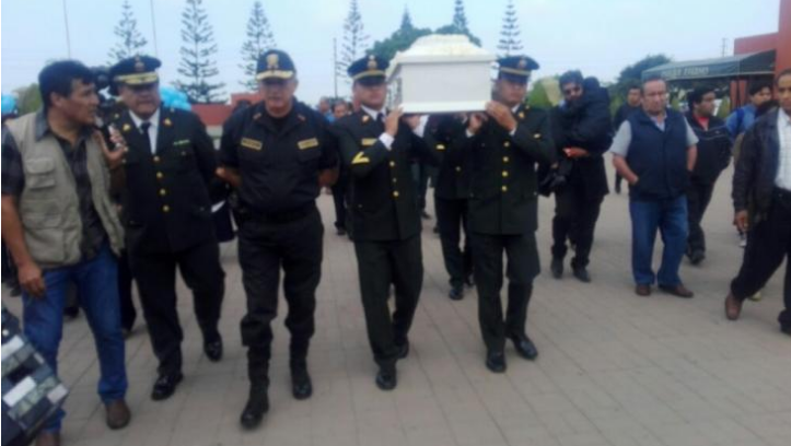 Trujillo: dan último adiós a niña símbolo de la Policía