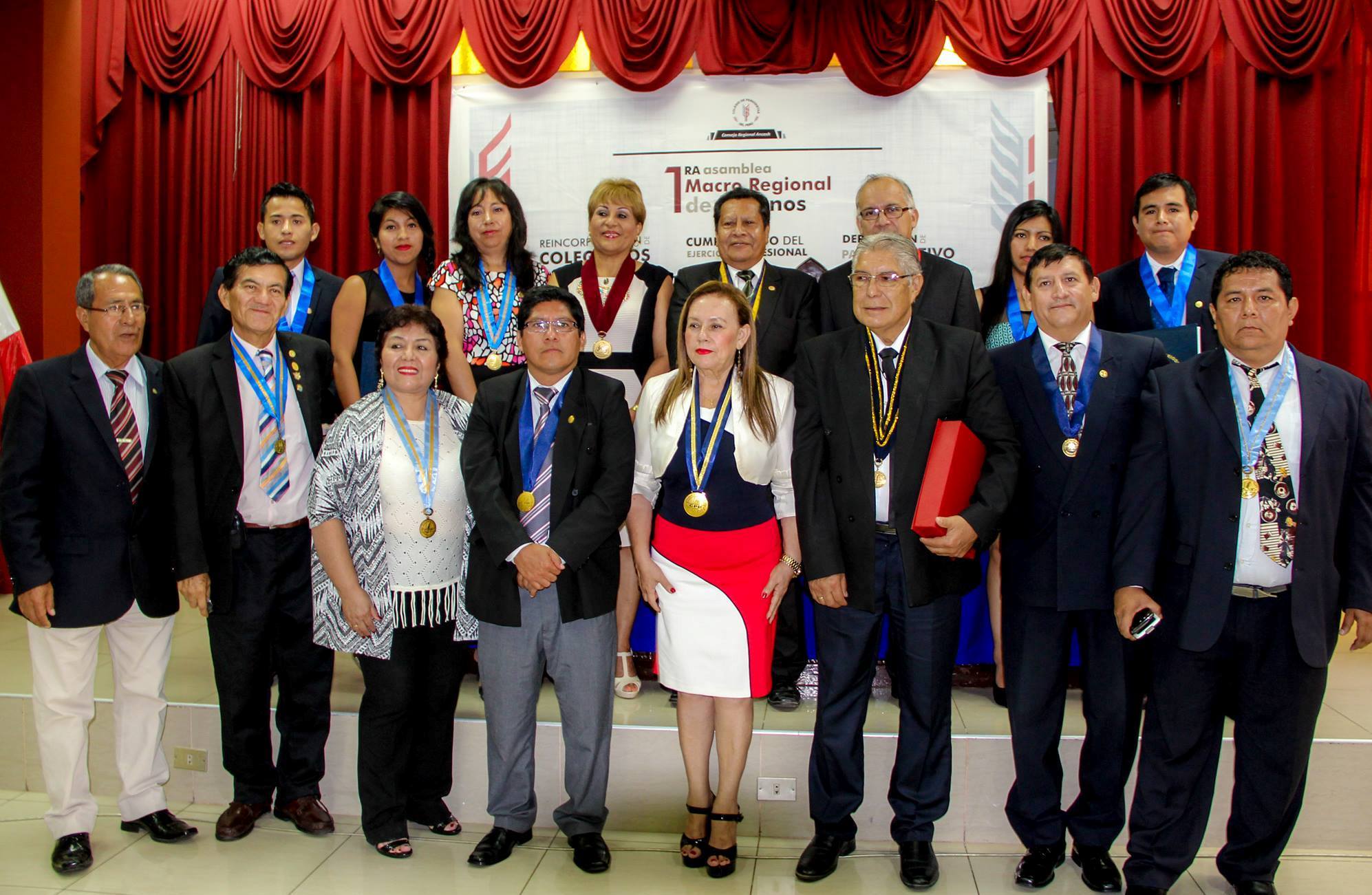 Decanos de periodistas participaron en encuentro macro regional en Chimbote