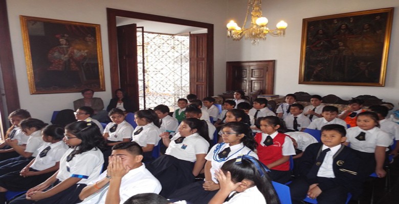 Trujillo: escritor Fernando Cueto participa de actividades por el mes de la primavera