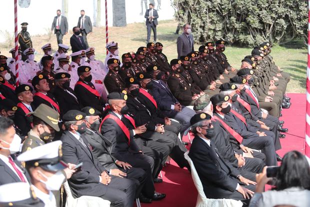 Excomandos de “Chavín de Huántar” no saludaron a Pedro Castillo durante ceremonia