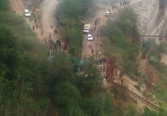 Dos muertos y 23 heridos deja enfrentamiento entre policía y comuneros en Pataz