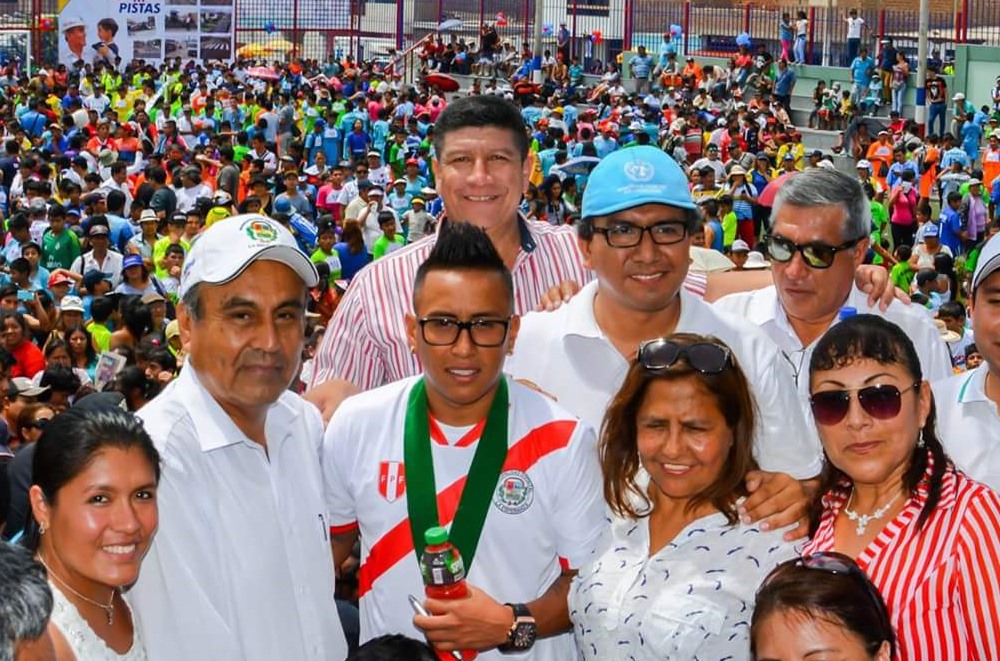 Inauguran campeonato "Amigos de La Policía" en La Esperanza 