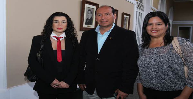 Se inició la Feria Internacional del Libro de Trujillo 2015