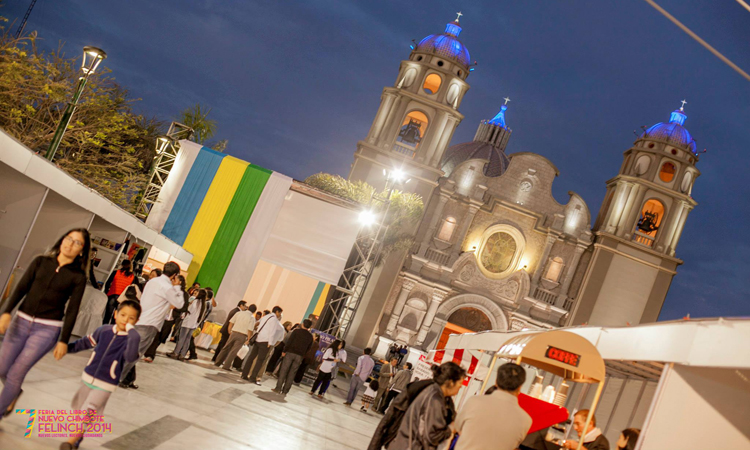 Miles de lectores en la VII Feria del Libro de Nuevo Chimbote