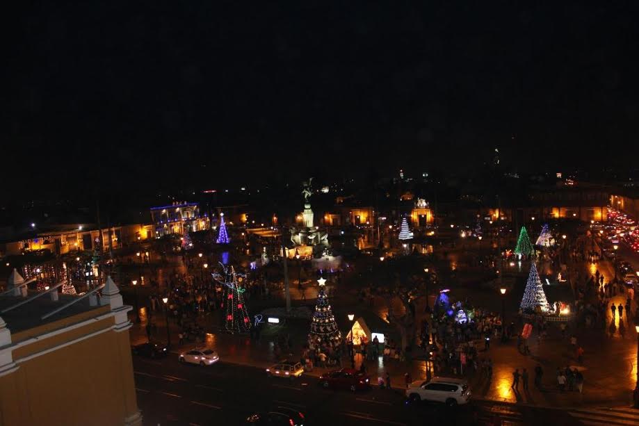 Trujillo: 28 árboles iluminarán la Plaza de Armas en Festival Navideño de Luces y Colores